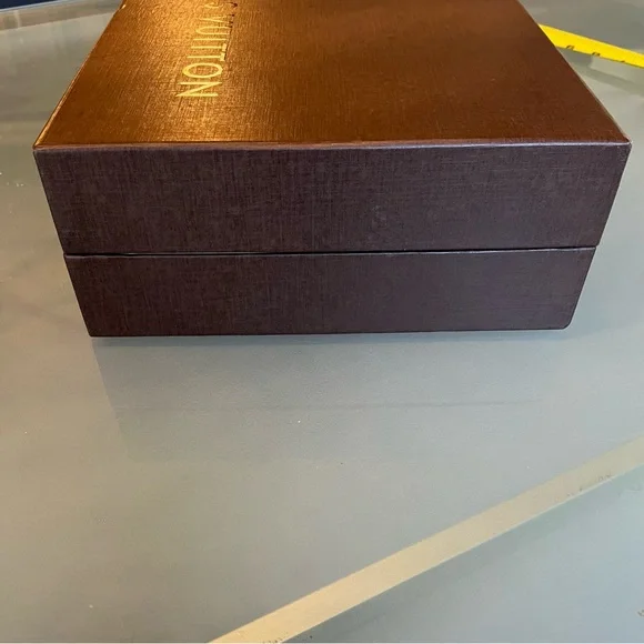 LV Gift Box Medium Sized Vintage Chocolate Brown - Picture 7 of 7